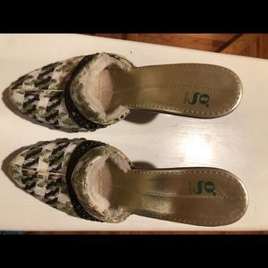 Cole Haan & Nike G series Fur lined comfort mules, like new